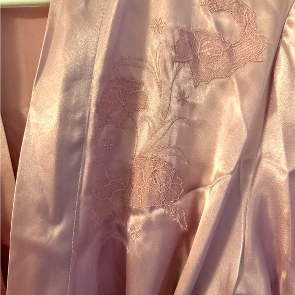 Pink Satin Robe - Picture 2 of 3